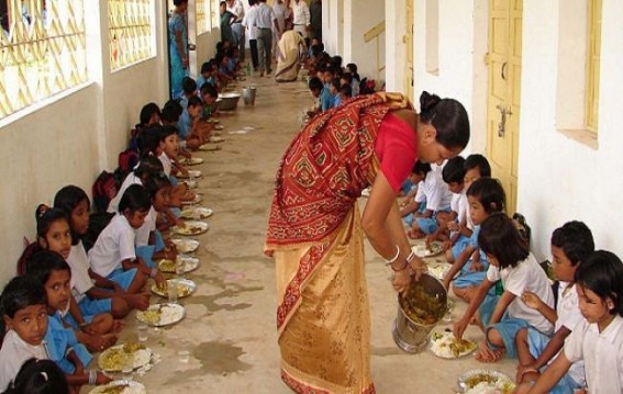 5,22,551 students covered under midday meal scheme: Lower grade of food still served to the students